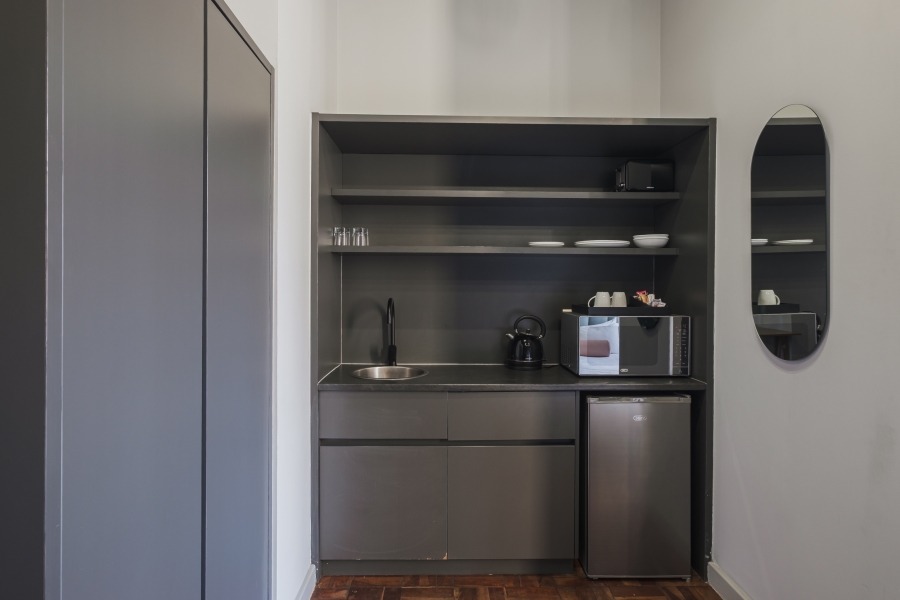 1 Bedroom Property for Sale in Cape Town City Centre Western Cape